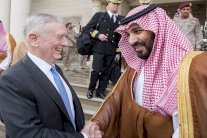 وزير الدفاع الأميركي: إيران وراء أي مشكلة في المنطقة