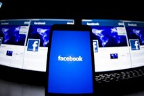 زوكربيرغ: أجهزة الهاتف والتلفاز تشارف على النهاية