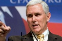 بنس يبحث مع رئيس الوزراء الياباني ملف كوريا الشمالية