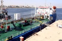 ضبط ناقلتين تهربان النفط وطاقميهما قبالة السواحل الليبية