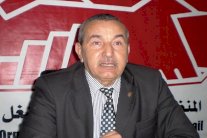 نقابة مغربية تدعو لاستقبال اللاجئين السوريين العالقين على الحدود