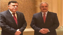 السراج وحفتر يتفقان على العمل لإنهاء النزاع الليبي