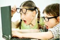 الأجهزة الالكترونية تدفع المراهقين الى الكذب والعراك