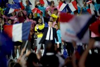 ماكرون خيار الفرنسيين المفروض.. لا المثالي