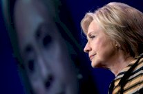 هيلاري كلينتون تطلق منظمة سياسية خاصة بها