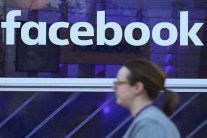 فايسبوك تهمس للأحزاب: لديّ ما تريدون لكسب الناخبين