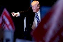 ترمب يبحث عن مدير لـ