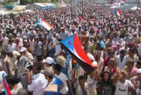 يمنيون: الحل بدولة إتحادية لامركزية وليس بالإنفصال