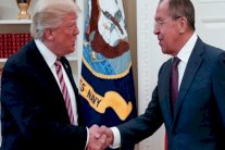 إبلاغ ترمب روسيا بمعلومات حساسة هل يعتبر جنحة؟