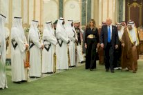 ترمب يختتم زيارة تاريخية إلى السعودية