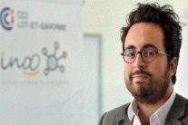 هكذا خطف مهووس التكنولوجيا المغربي الحقيبة الوزارية