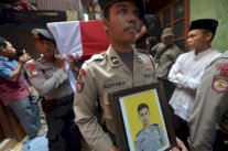 تنظيم داعش يتبنى تفجيرين في اندونيسيا