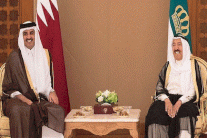 الأزمة على مائدة إفطار صباح الأحمد لتميم بن حمد