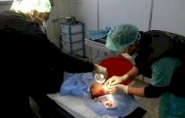 توليد الكهرباء من الطاقة الشمسية ينقذ مرضى في شمال سوريا