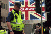 بريطانيا تخفض درجة التحذير الامني