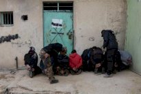 العراق يحقق باتهامات لقواته باغتصاب وتعذيب في الموصل