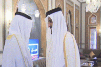 الكويت تتوسط بين قطر وجيرانها