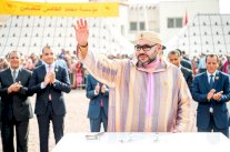ملك المغرب يضع حجر الأساس لبناء مشروع اجتماعي بالدار البيضاء