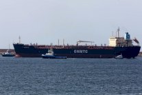 هجوم بالقذائف ضد ناقلة نفط قبالة اليمن