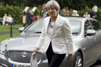 ماي تعود الجمعة لـ10 داونينغ ستريت بأغلبية