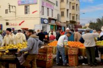 مدن المغرب تتحول الى أسواق عشوائية في رمضان