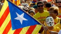 تجمع كبير في كاتالونيا للمطالبة باستفتاء على الاستقلال