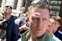 مسجد فينسبوري قاعدة لـ