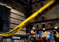 36 إصابة طفيفة اثر خروج قطار انفاق عن سكته في نيويورك