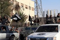 مقاتلون مسيحيون في ساحة المعركة ضد داعش في الرقة