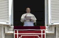 البابا يدعو الى وقف العنف في فنزويلا