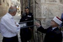 الشرطة الاسرائيلية تعتقل مفتي الديار المقدسة بعد هجوم القدس