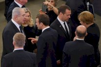 نتانياهو في باريس لاحياء ذكرى حملة فيل ديف مع ماكرون