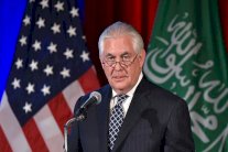 تيلرسون يتدخل في الأزمة القطرية وسط توقعات باستمرارها