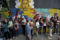 مقتل امرأة بإطلاق نار خلال الاستفتاء الشعبي في فنزويلا