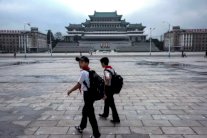 واشنطن تمنع سفر الأميركيين إلى كوريا الشمالية