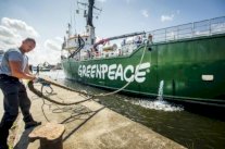 إلزام روسيا دفع 5.4 مليون يورو لهولندا بسبب توقيفها سفينة لغرينبيس