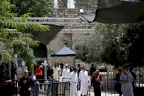 عباس يؤكد وقف التنسيق الإمني مع إسرائيل