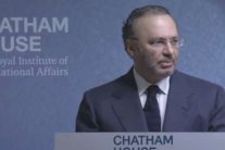 قرقاش: أرى الضغوط على الدوحة تنجح