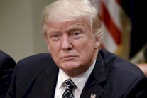 ترمب يبحث «العفو» عن نفسه وعائلته