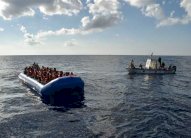 عشر دول تتوافق في تونس على تعاون أكبر في ملف الهجرة