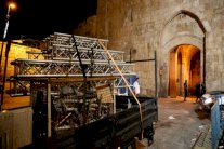 إسرائيل تزيل تجهيزات أمنية إضافية في محيط الأقصى