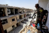 قوات سوريا الديموقراطية تسيطر على حي جديد في جنوب الرقة