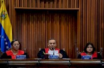 الفاتيكان يدعو إلى تعليق أعمال الجمعية التأسيسية في فنزويلا