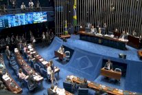 الرئيس البرازيلي ينجو من محاولة محاكمته بقضايا فساد