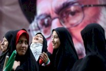 هكذا تعيش الإيرانيات على وقع أحلامهن الضائعة