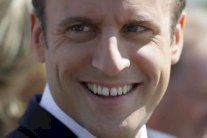 ماكرون يدعو الى 