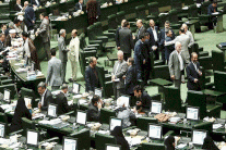 الشورى الإيراني يقرّ قانون مجابهة العقوبات