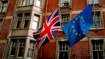 بريطانيا: لن نبقى في الاتحاد الاوروبي بطريقة مبطنة
