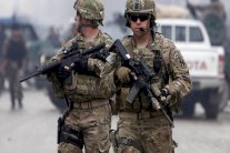 مؤسس بلاكووتر يطالب بخصخصة حرب أفغانستان