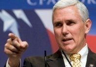 بنس يشدد في جولته اللاتينية على «حل سلمي» للازمة في فنزويلا